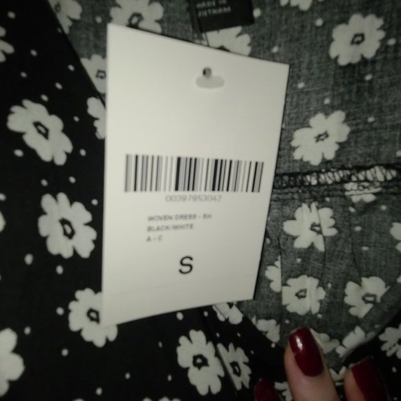 F21 Floral Babydoll Dress - Picture 4 of 5